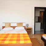 アパート With Parking Space Podaca, Makarska - 15748
