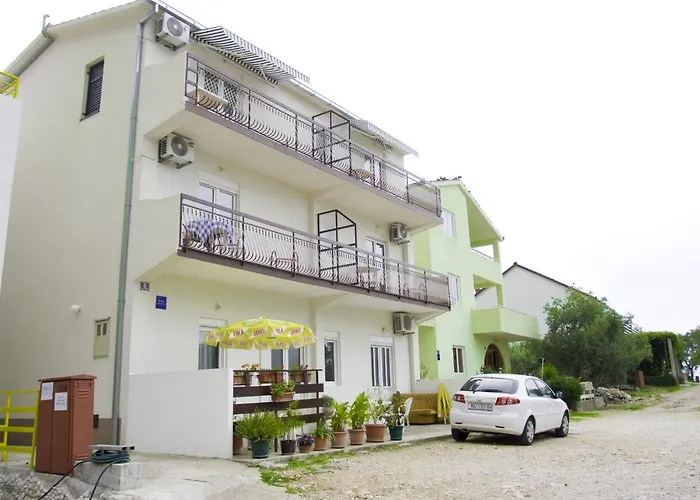Apartment With Parking Space Podaca, Makarska - 15748