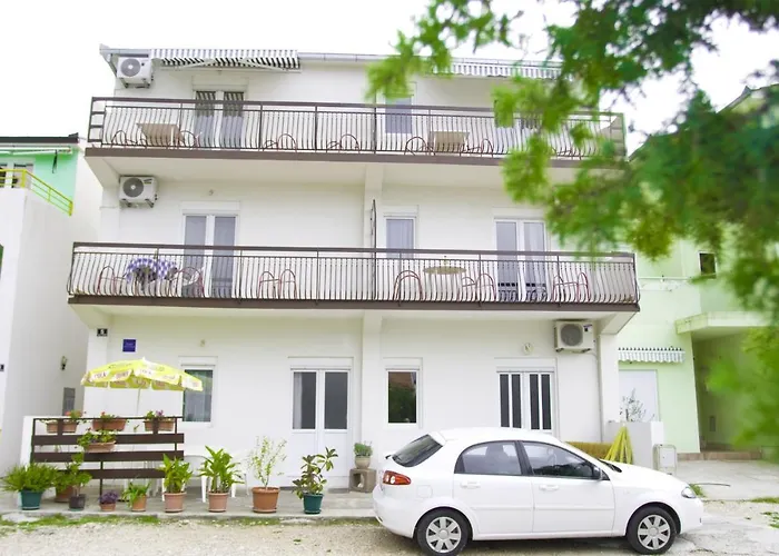 Apartment With Parking Space Podaca, Makarska - 15748